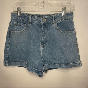 Pacsun Jean Shorts Womens 28 “Mom Short” style